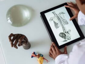 How Online Courses Can Prepare You for a Career in Medical Investigation