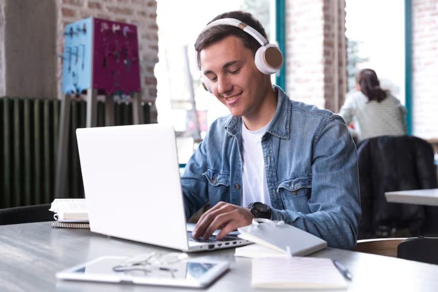 How Long Does It Take to Learn Haitian Creole Online