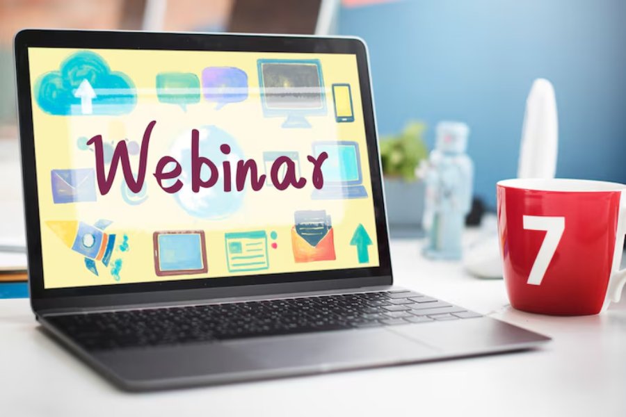 10 Paid Webinar Software Features to Look for Before Hosting a Webinar