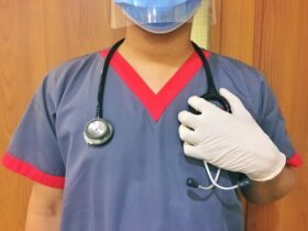 Do You Have to Go to Nursing School to Be a Nurse