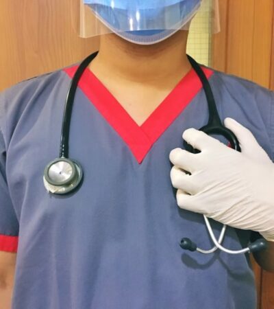 Do You Have to Go to Nursing School to Be a Nurse