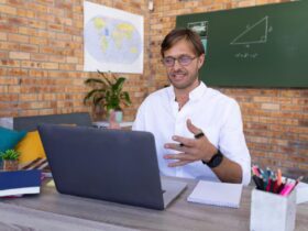 How to Become a Florida Virtual School Teacher