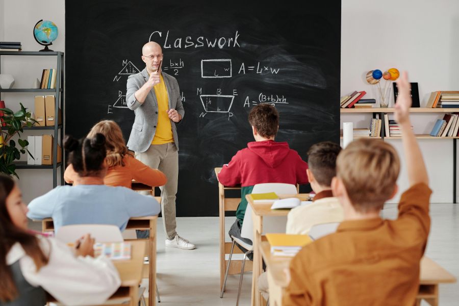 How Racially Diverse Schools and Classrooms Can Benefit All Students