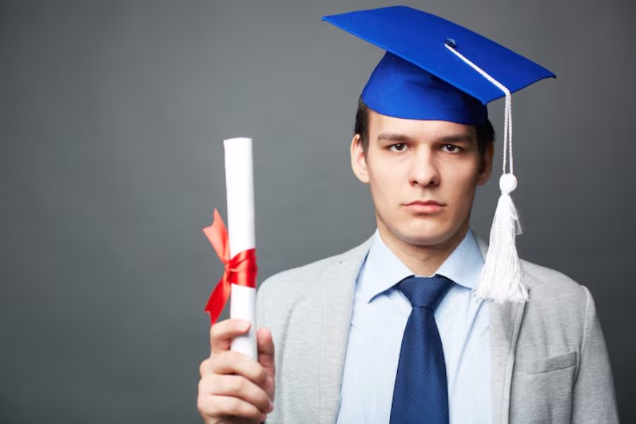 What can I do with a graduate certificate in educational leadership?