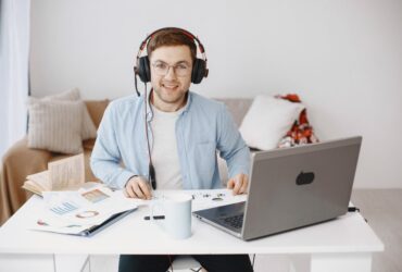 The Effectiveness of Online and Blended Learning