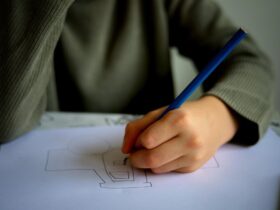 How to Choose the Right School Abroad