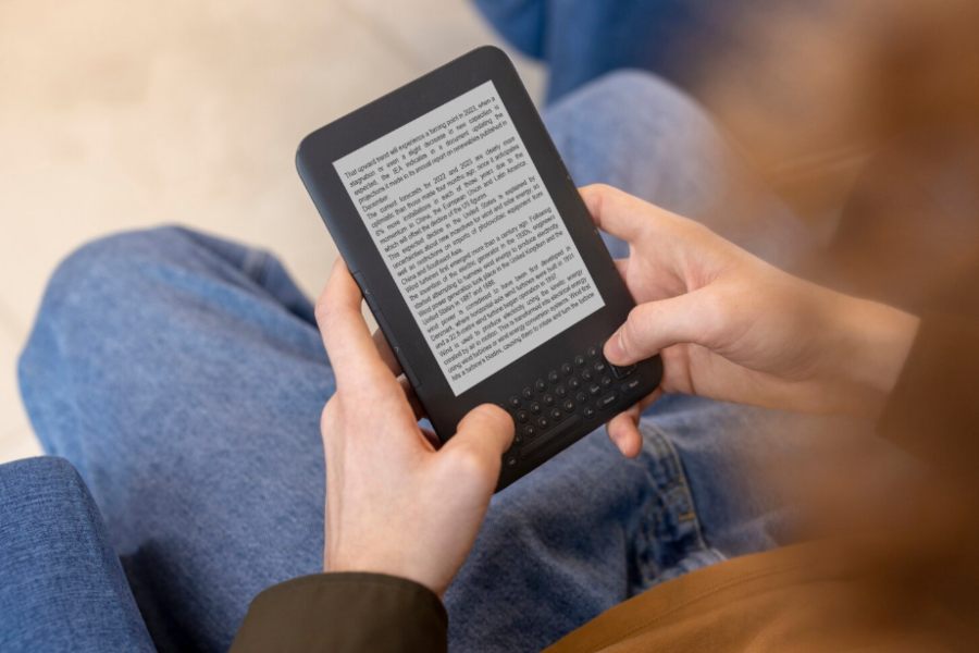 Why Large E-Readers are the Ultimate Tool for Productivity and Study